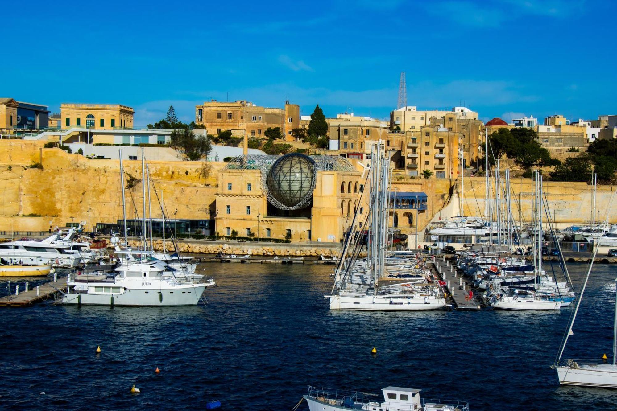 Seagull Birgu - Waterfront Home ภายนอก รูปภาพ